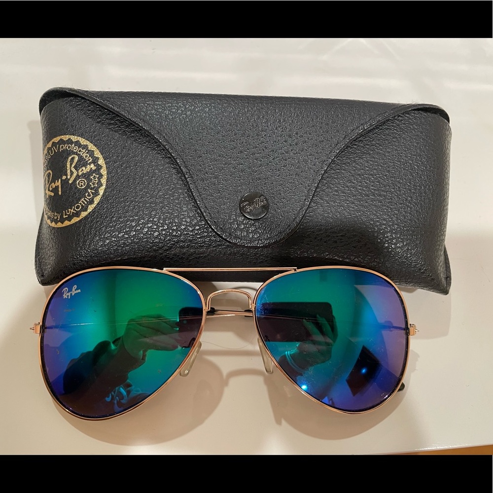 Ray ban reflecting sunglasses